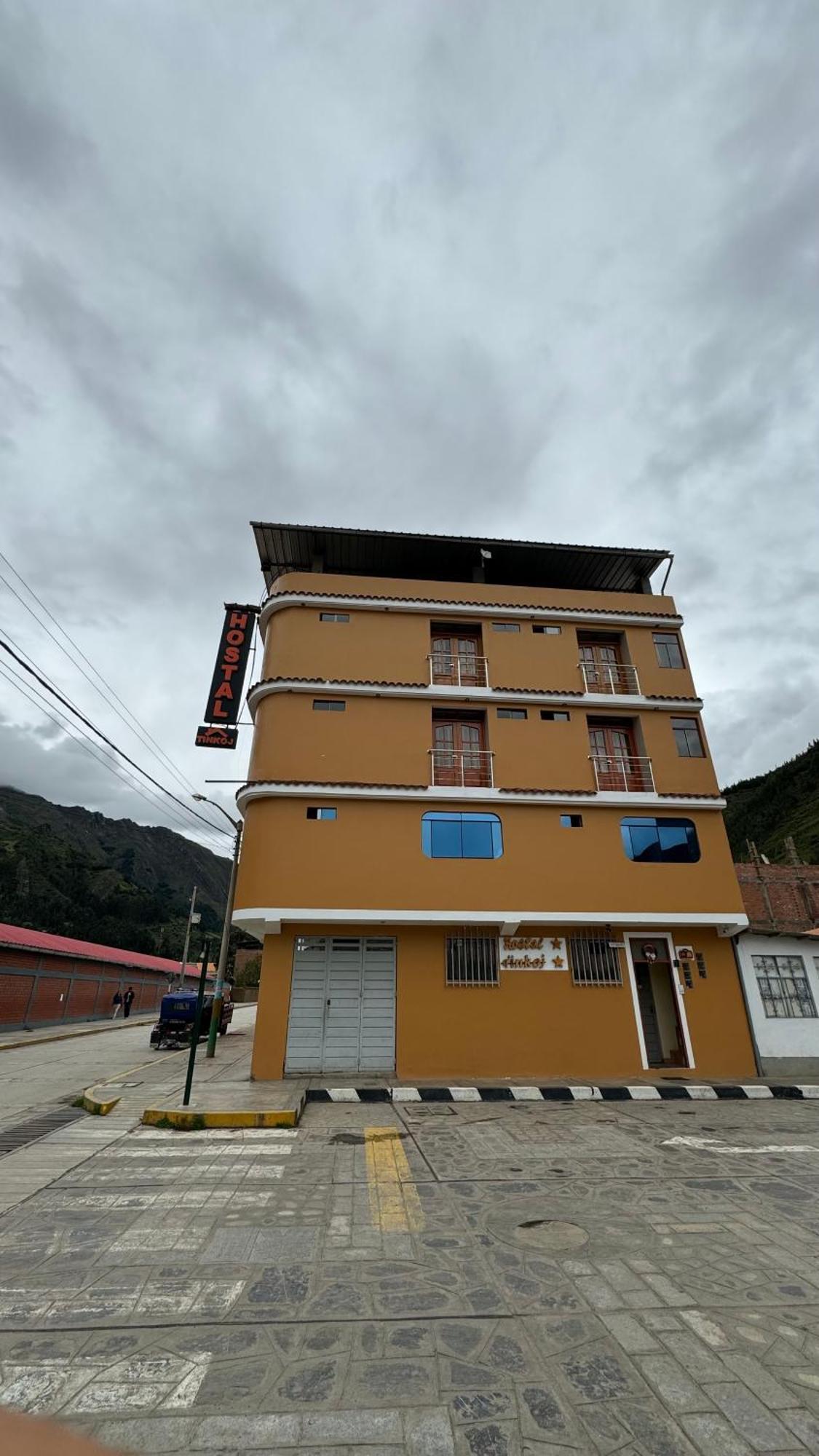 Hostal Tinkoj Chavín de Huantar Екстериор снимка